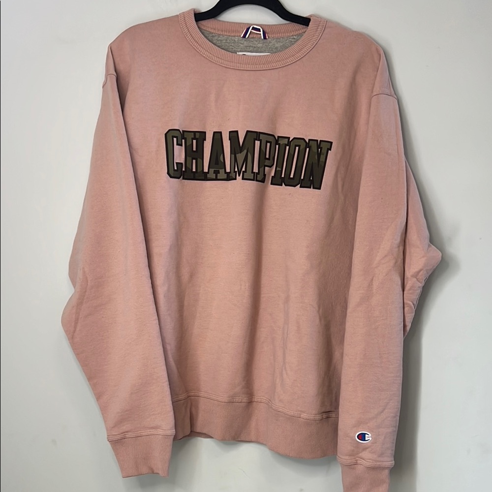 Champion Women's Pink Oversized Crewneck Sweatshirt With Green Camo Size Large